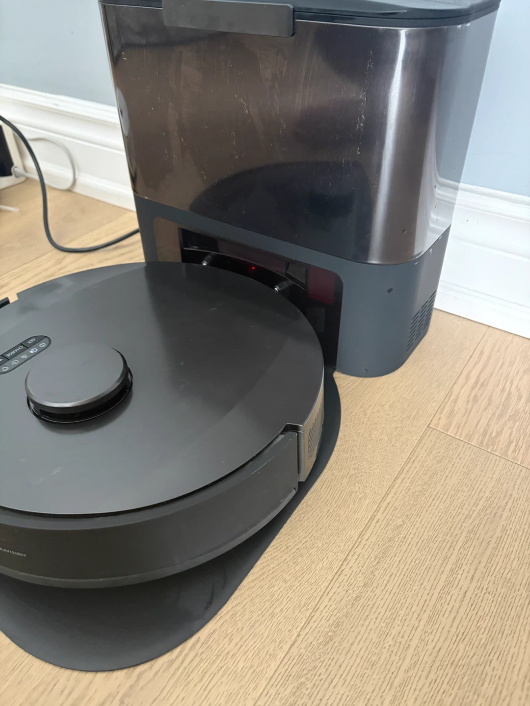 bObsweep UltraVision Robot Vacuum & Mop with Self-Empty Base - photo 3