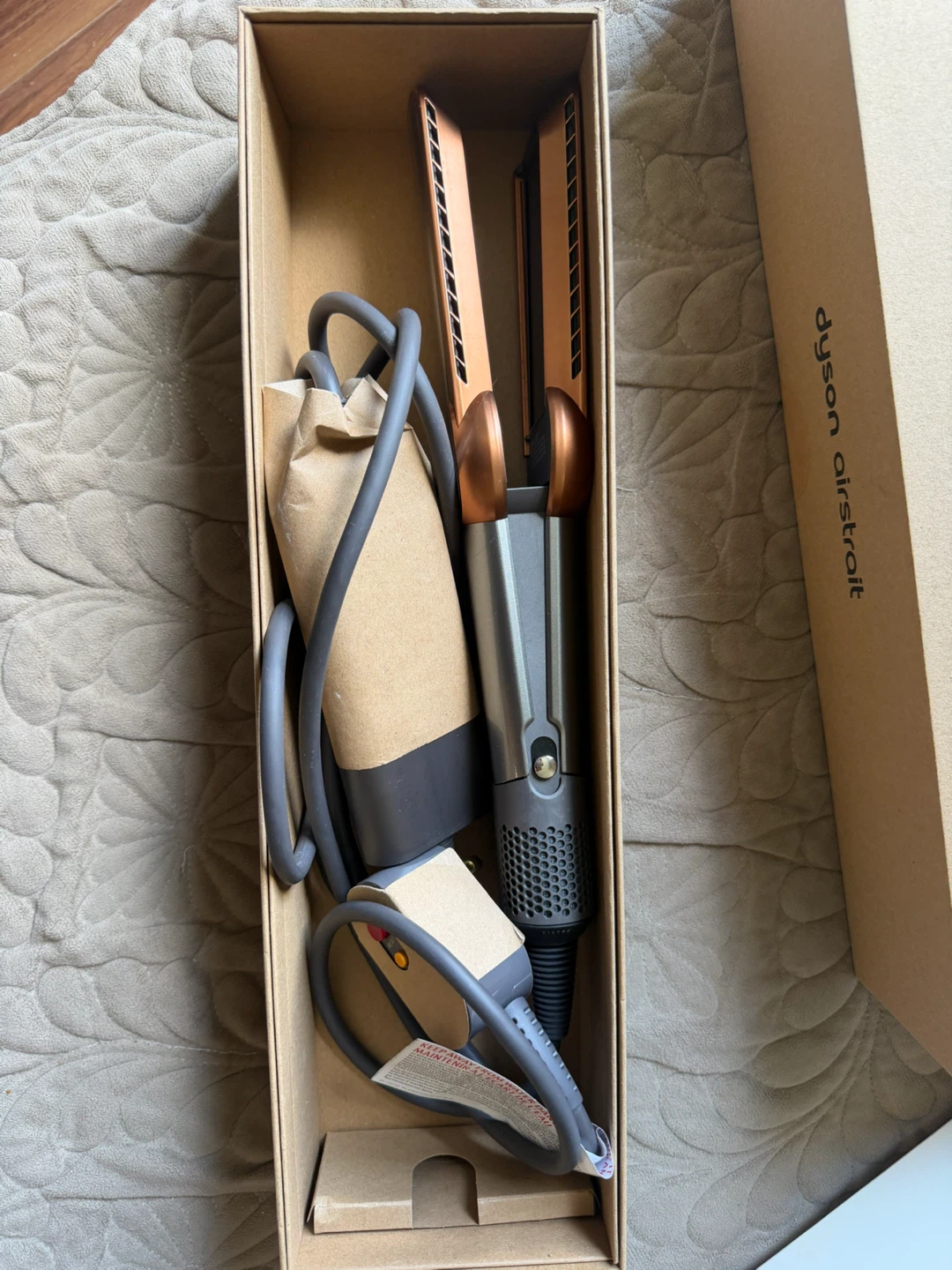 Dyson Airstrait Straightener - photo 2