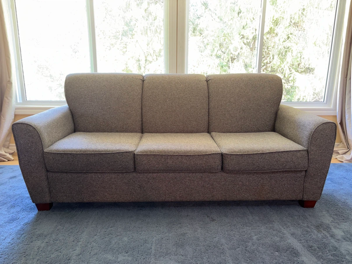 Three-seater sofa