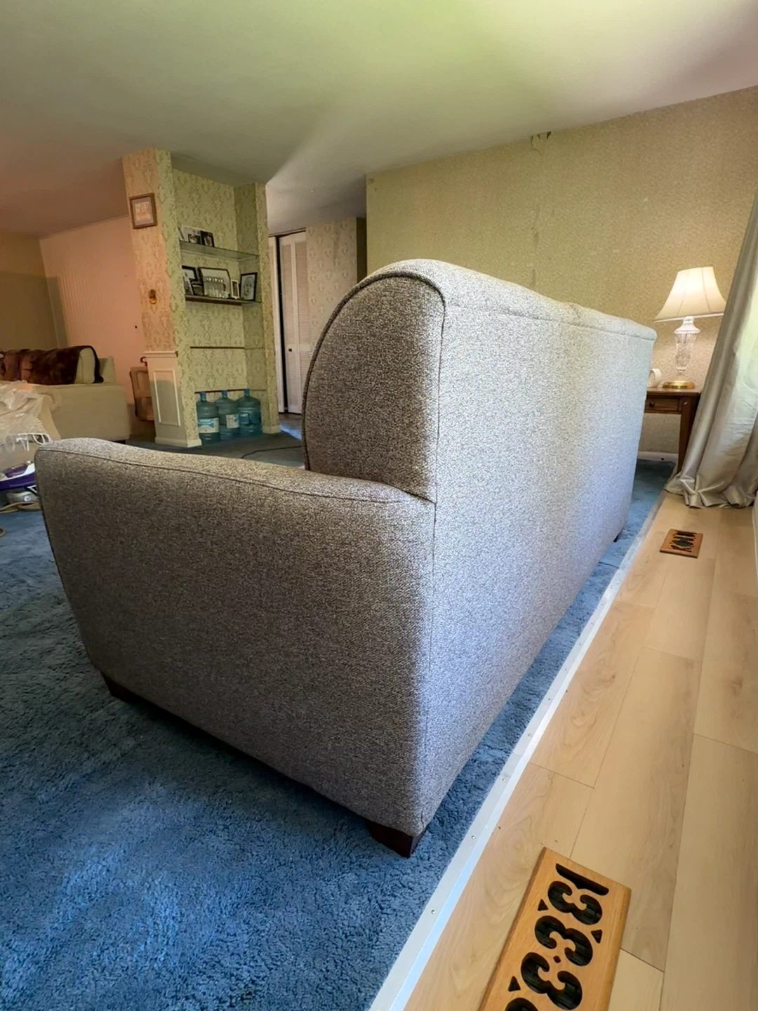 Three-seater sofa - photo 5