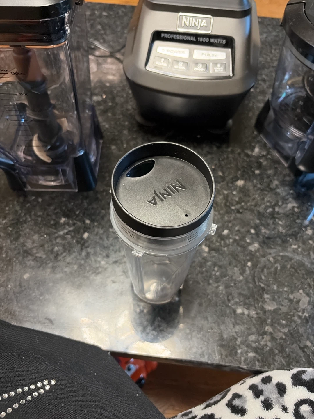Ninja Professional 1500W Blender - photo 4