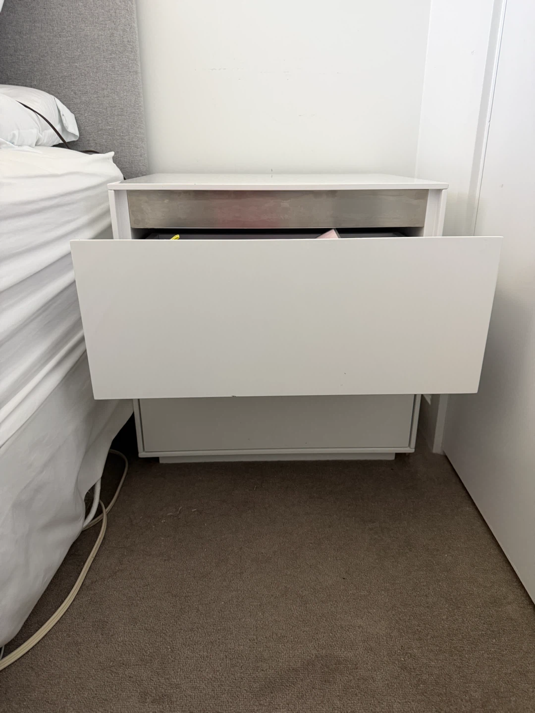 White 2-Drawer Nightstand - photo 2