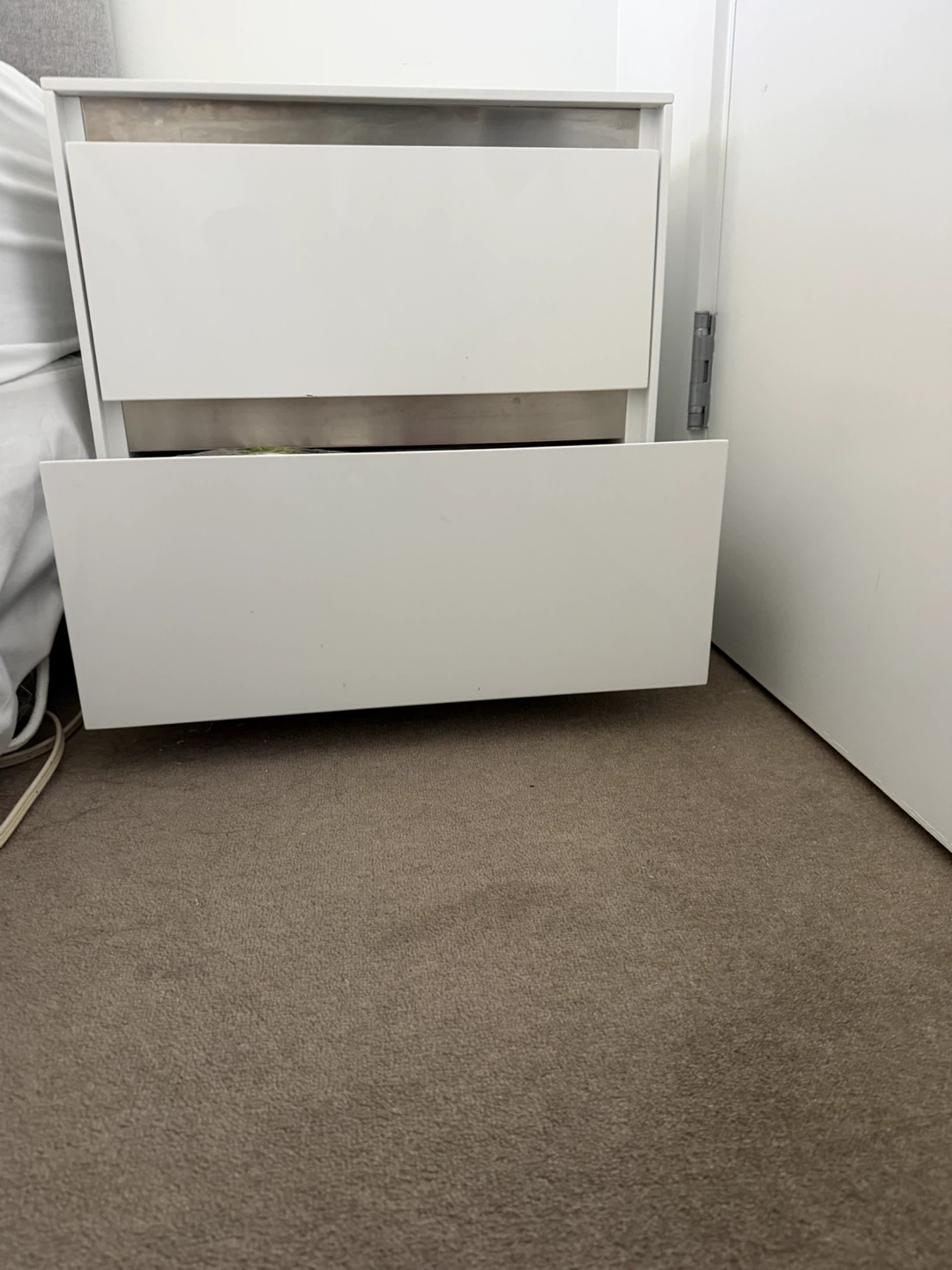 White 2-Drawer Nightstand - photo 3