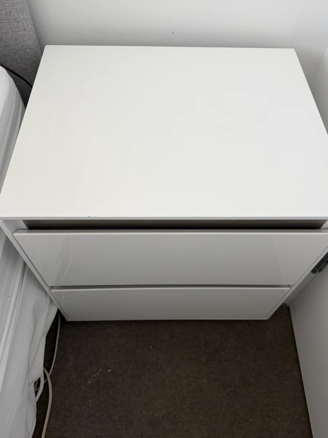 White 2-Drawer Nightstand - photo 4