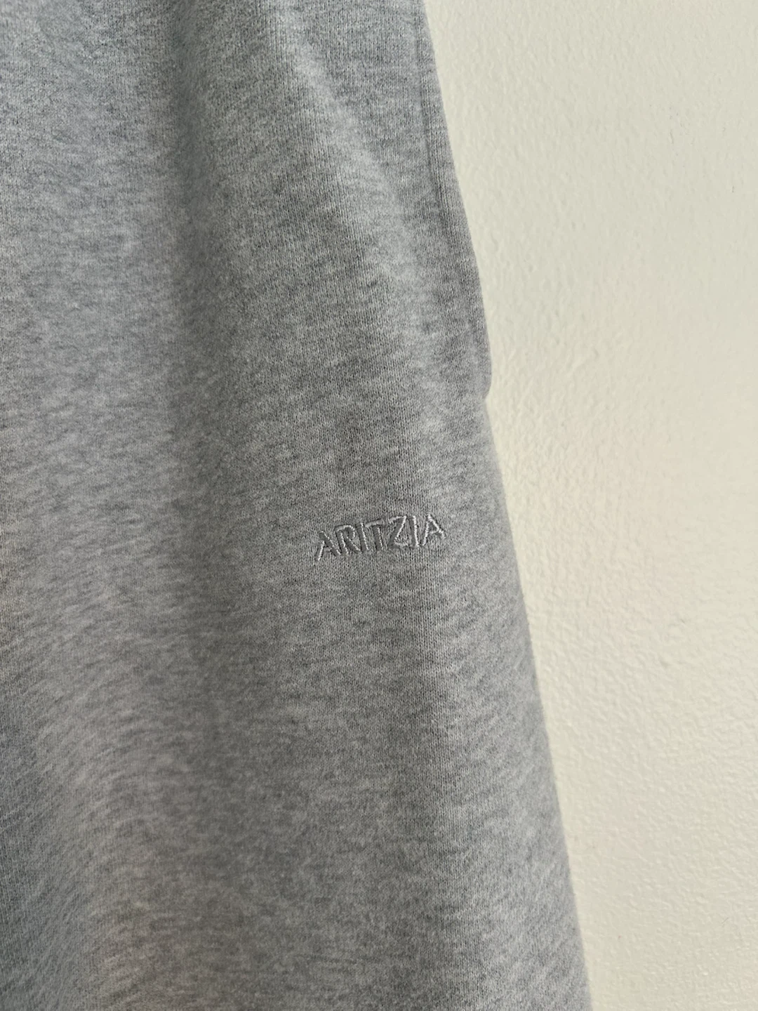 Aritiza Grey Cuffed Sweatpants - photo 2