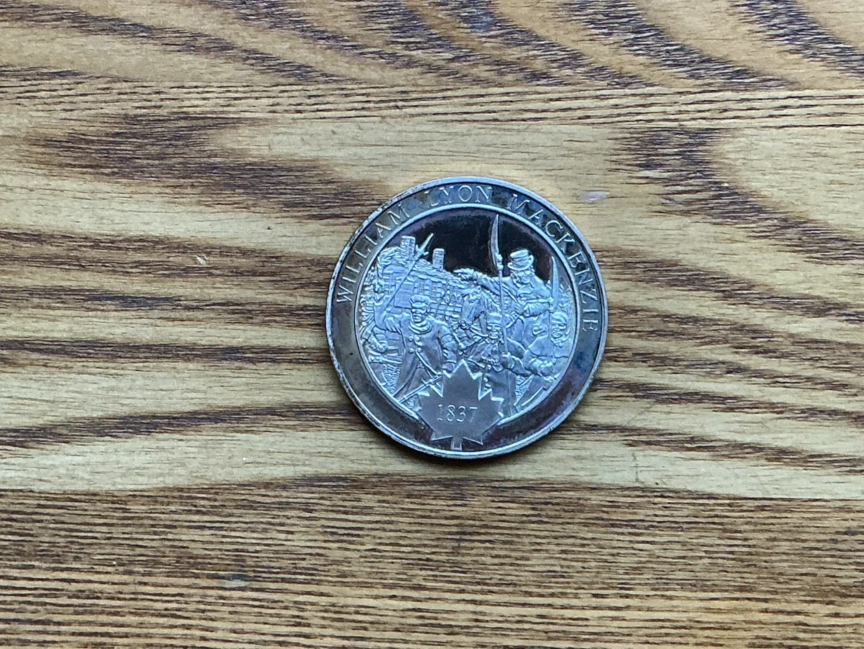 1837 William Lyon MacKenzie: 1972 History Of Canada Medallion - photo 3
