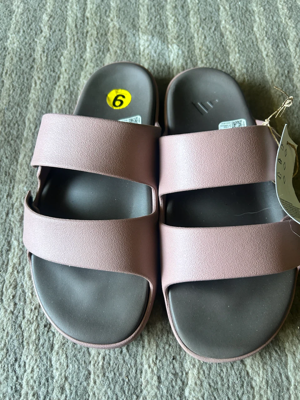 Adidas Adilette Aqua Slides - Size 6 - Pink - photo 2