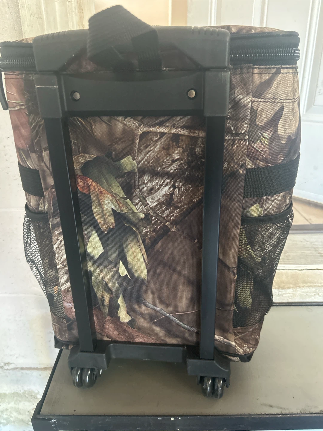 Uline Camo Rolling Cooler Bag - photo 2