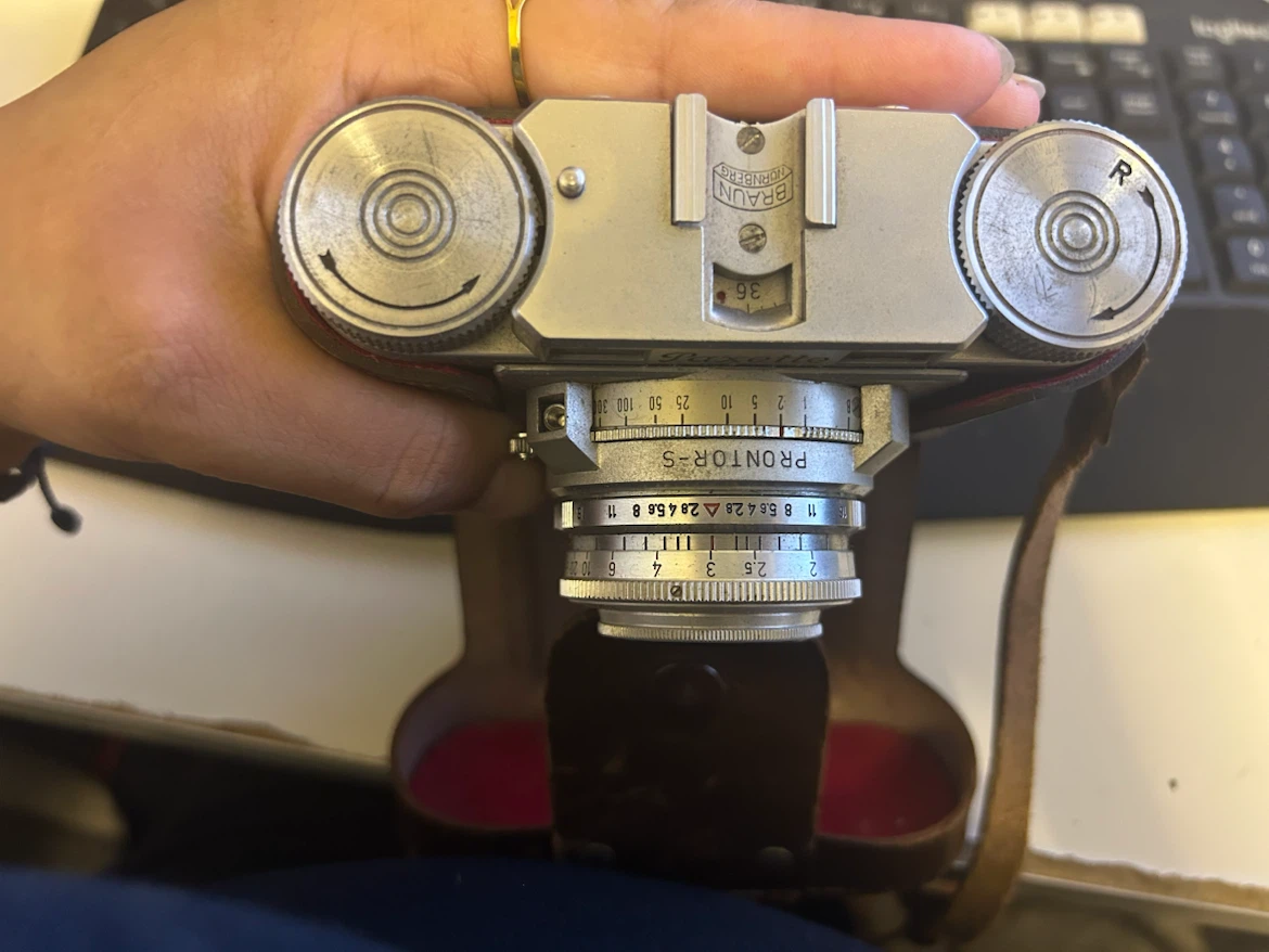 Braun Paxette Vintage Film Camera with Leather Case - photo 4