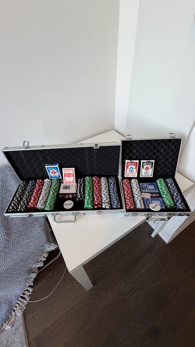Poker Chip Set with Playing Cards and Dice (700 pcs) - photo 2