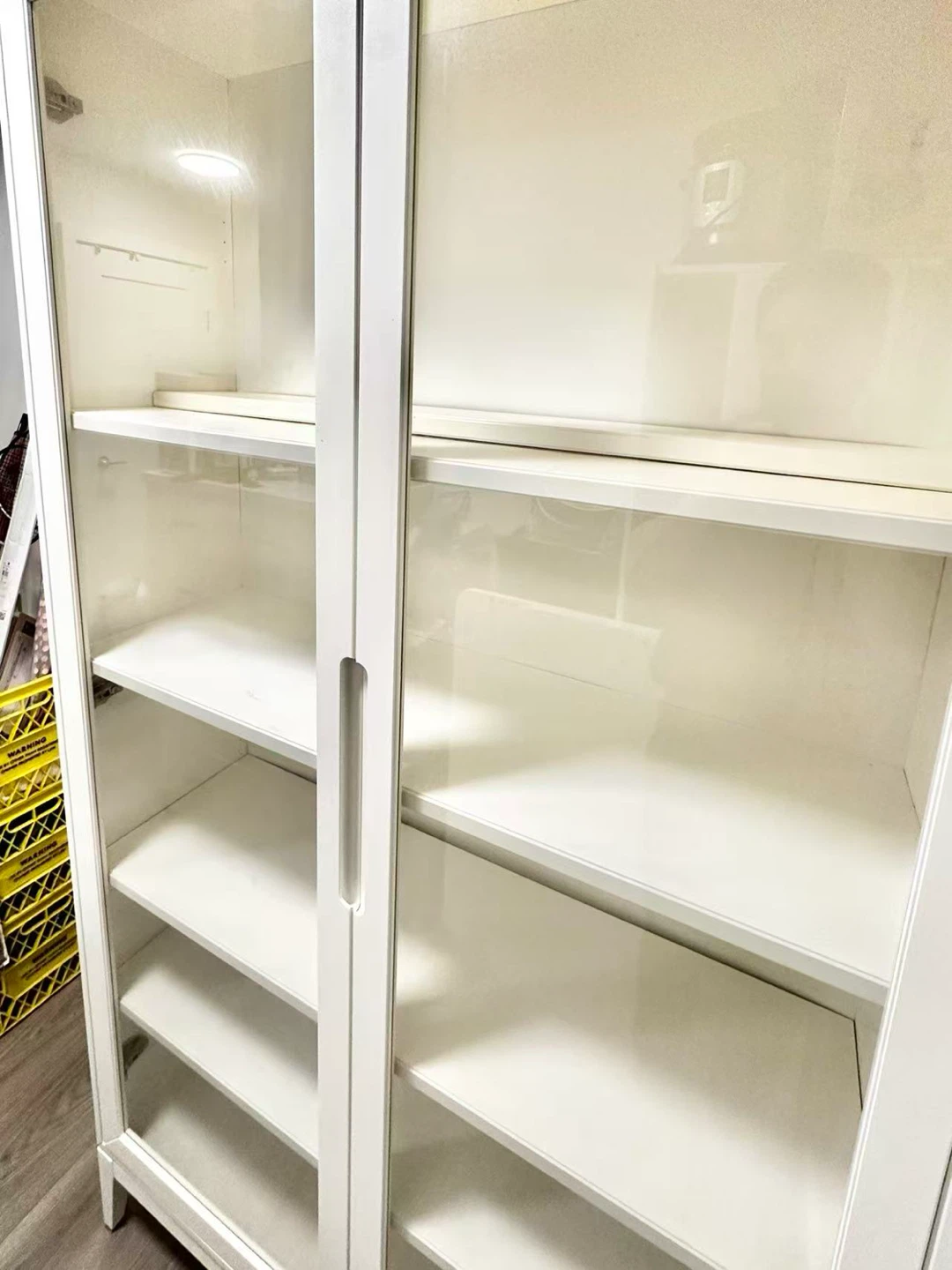 White Glass Door Book cabinet / Sideboard - photo 3