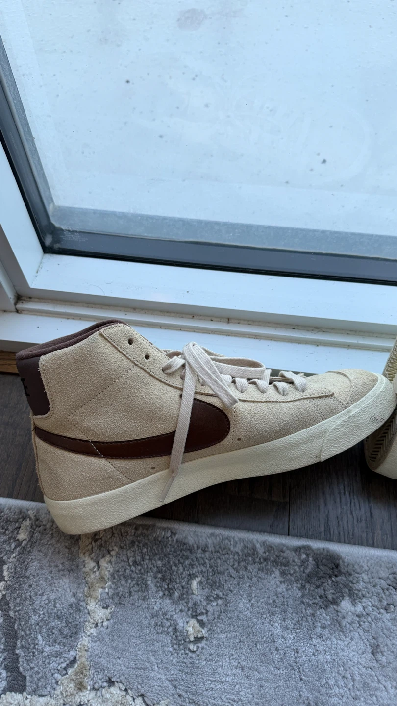 Nike Blazer Mid '77 Suede Sneakers