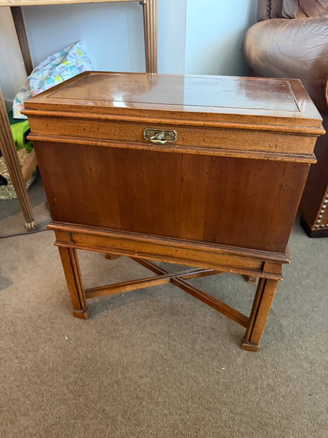 Wooden Storage Chest Side Table - photo 2