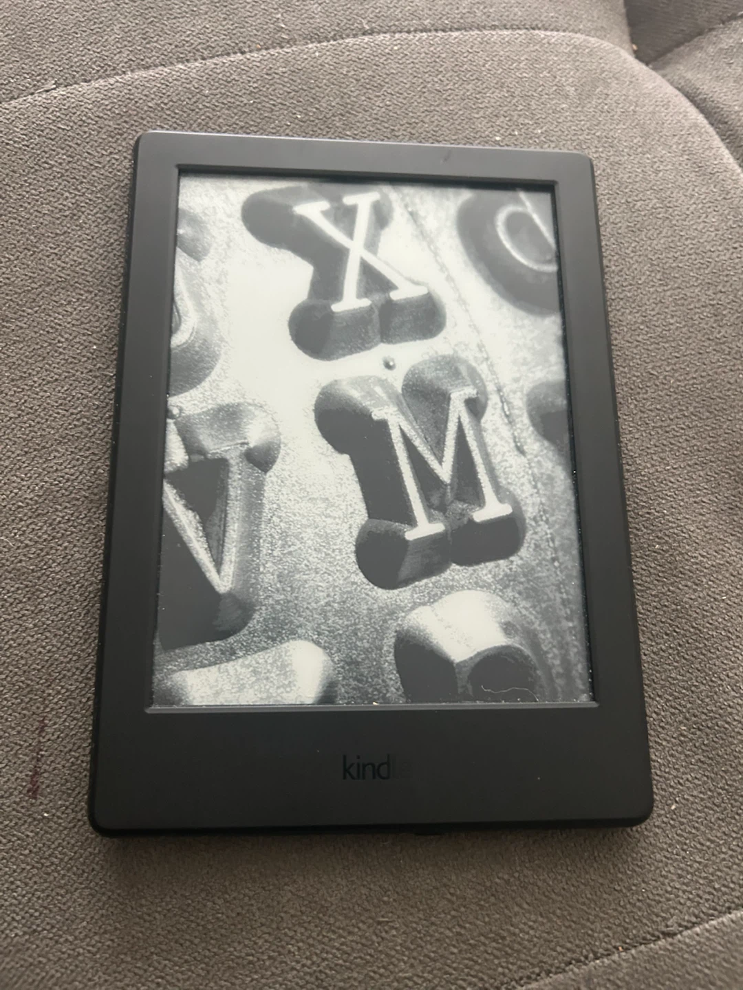 Amazon Kindle 8th Generation E-reader - photo 3