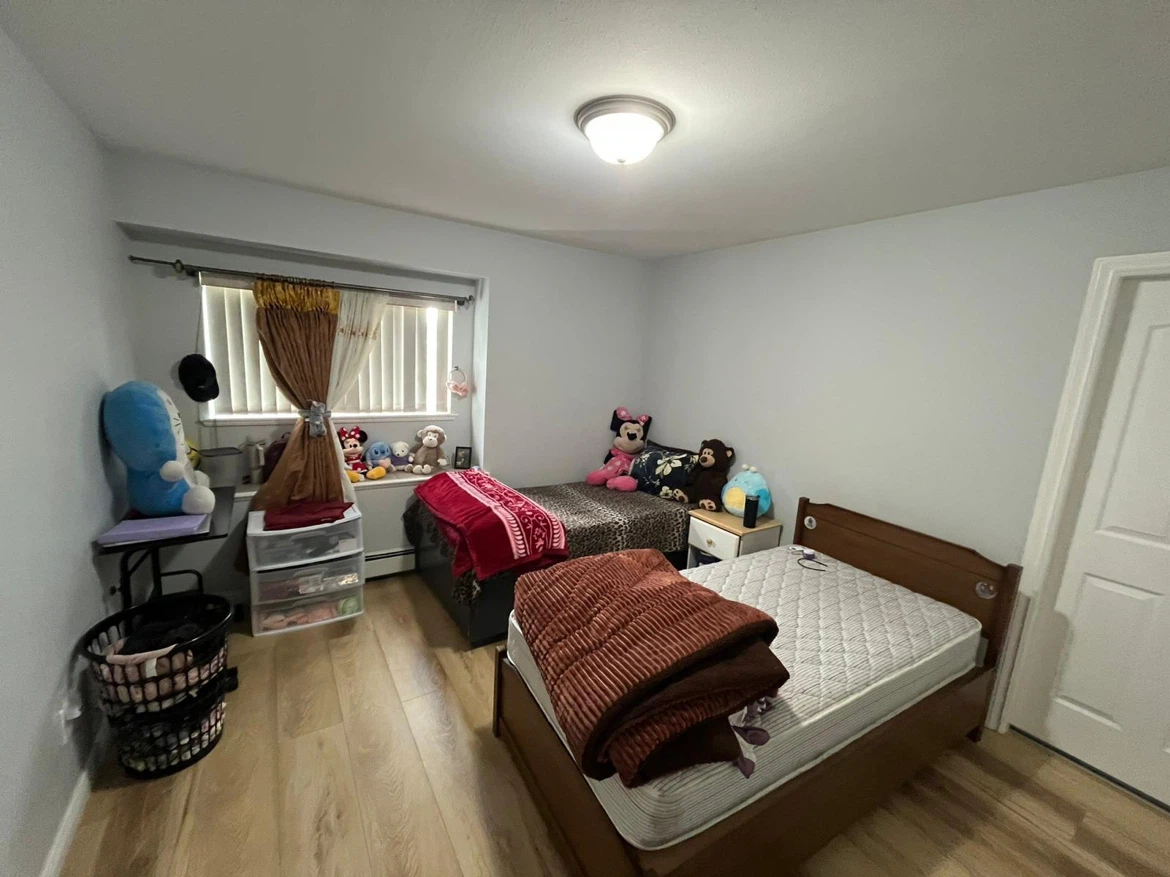 Room - photo 2