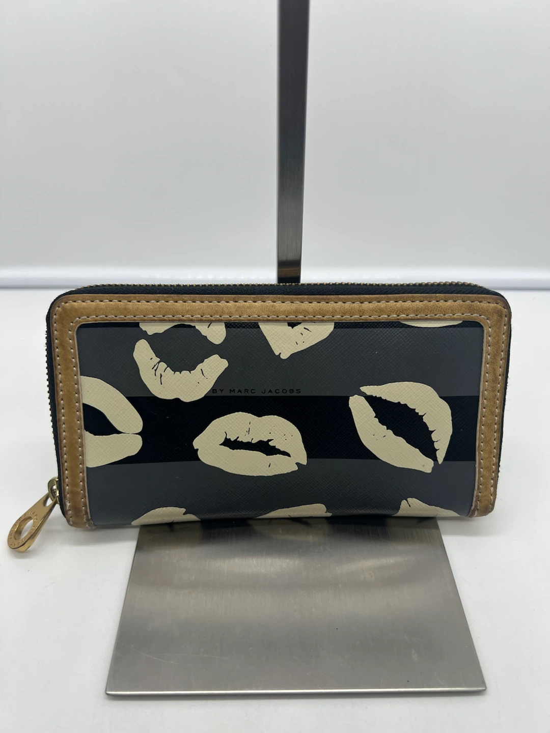 Marc by Marc Jacobs Eazy Lips Continental Leather Wallet