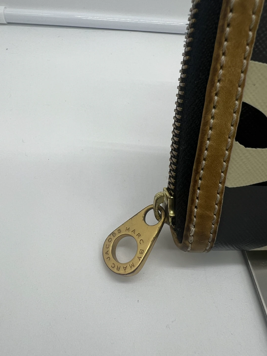 Marc by Marc Jacobs Eazy Lips Continental Leather Wallet - photo 3
