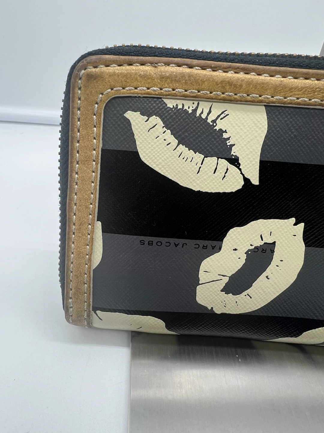 Marc by Marc Jacobs Eazy Lips Continental Leather Wallet - photo 5