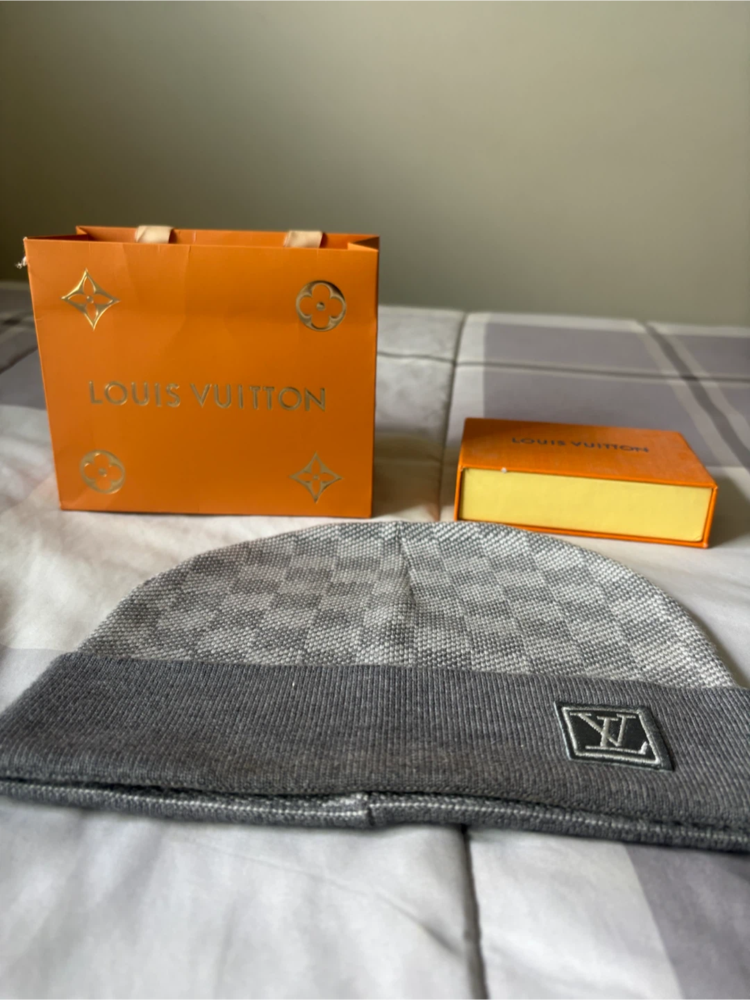 Louis Vuitton Beanie Hat Grey Checkerboard - photo 2