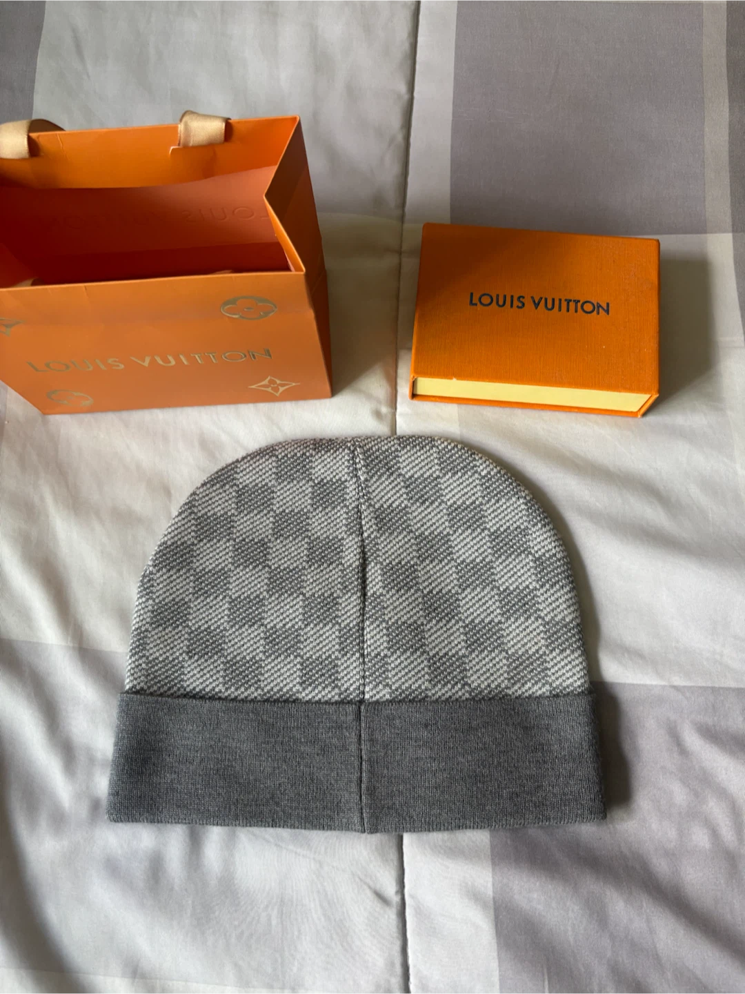 Louis Vuitton Beanie Hat Grey Checkerboard - photo 3