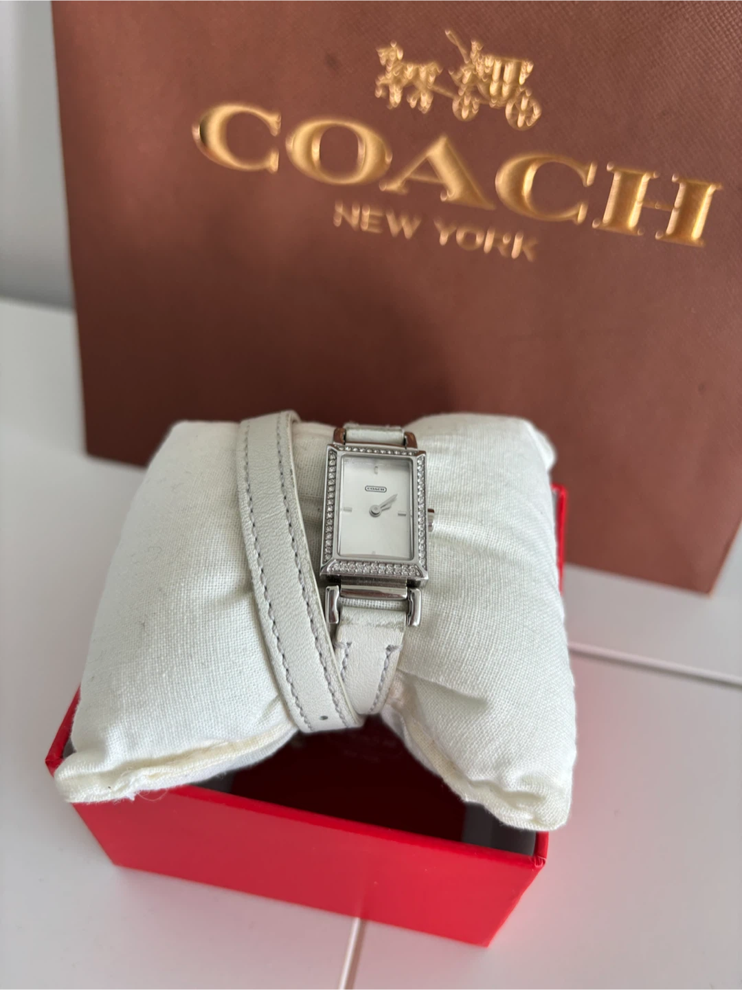 Coach white/silver Watch