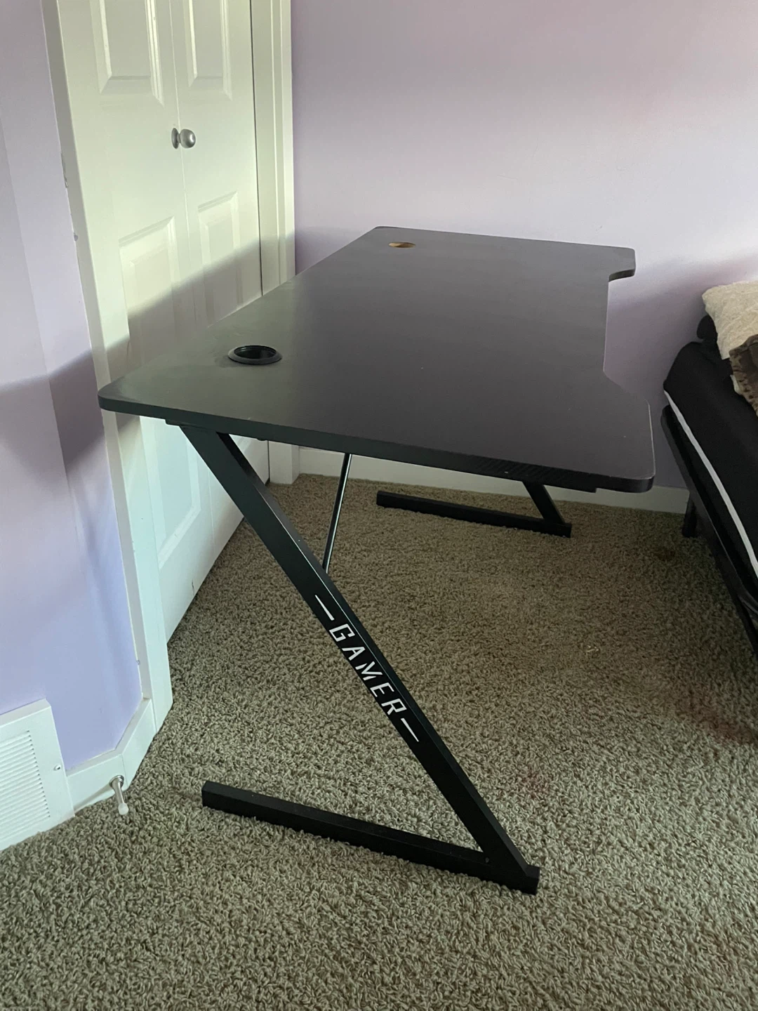 Black Gaming Desk - photo 2