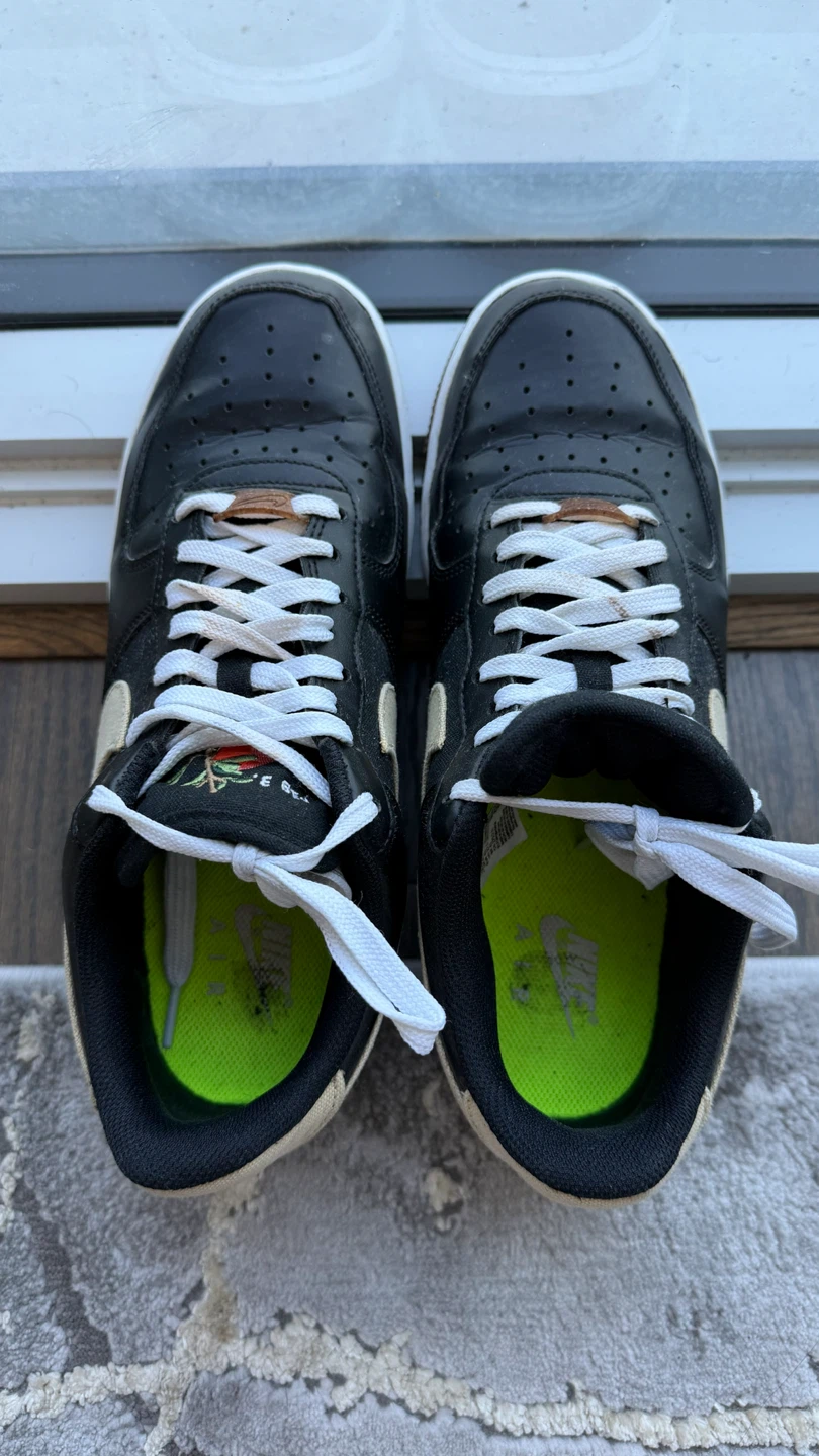 Nike Air Force 1 "07 Sneakers