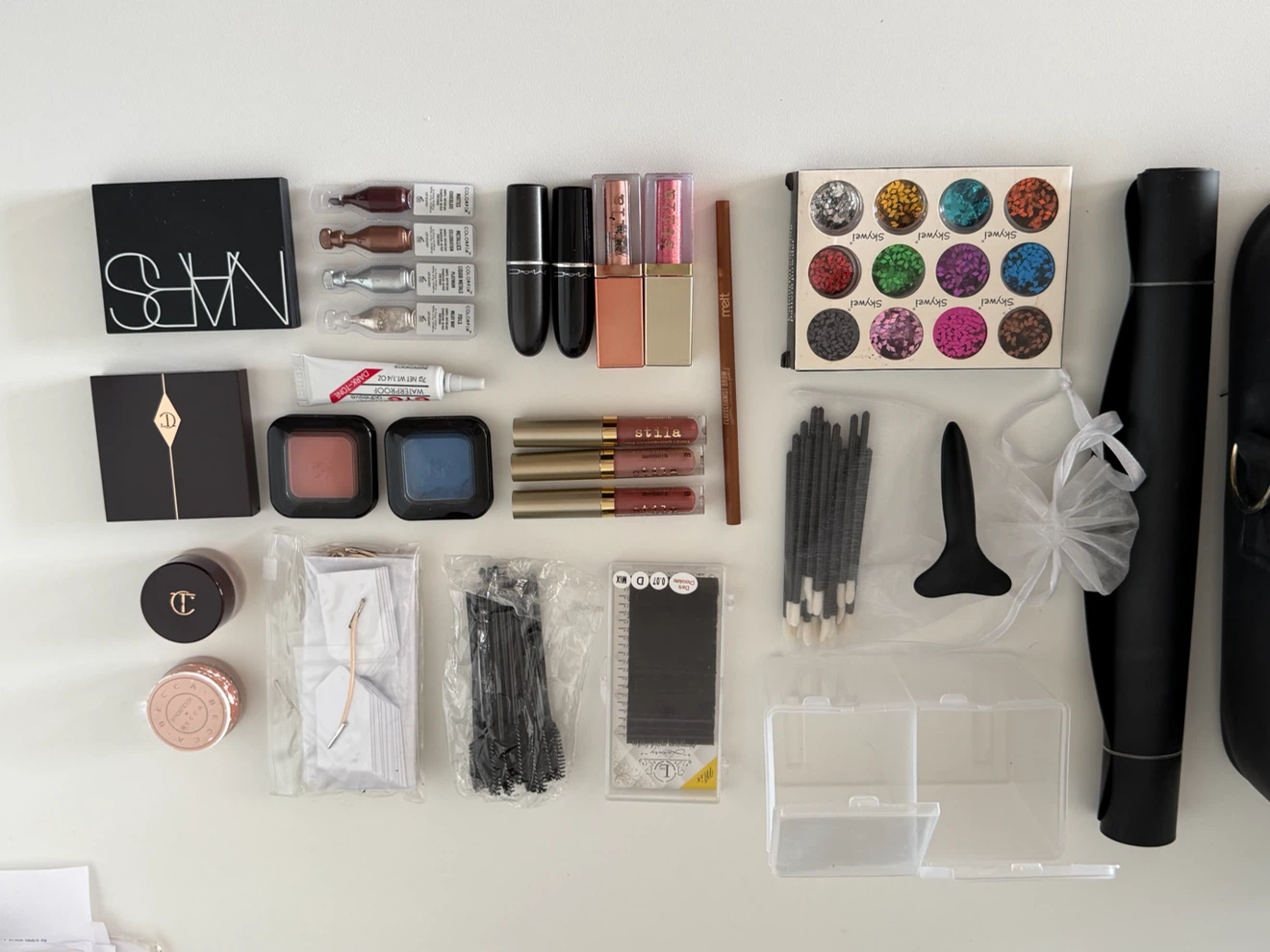 Makeup Train Case with Assorted Makeup Brushes and Products - photo 2