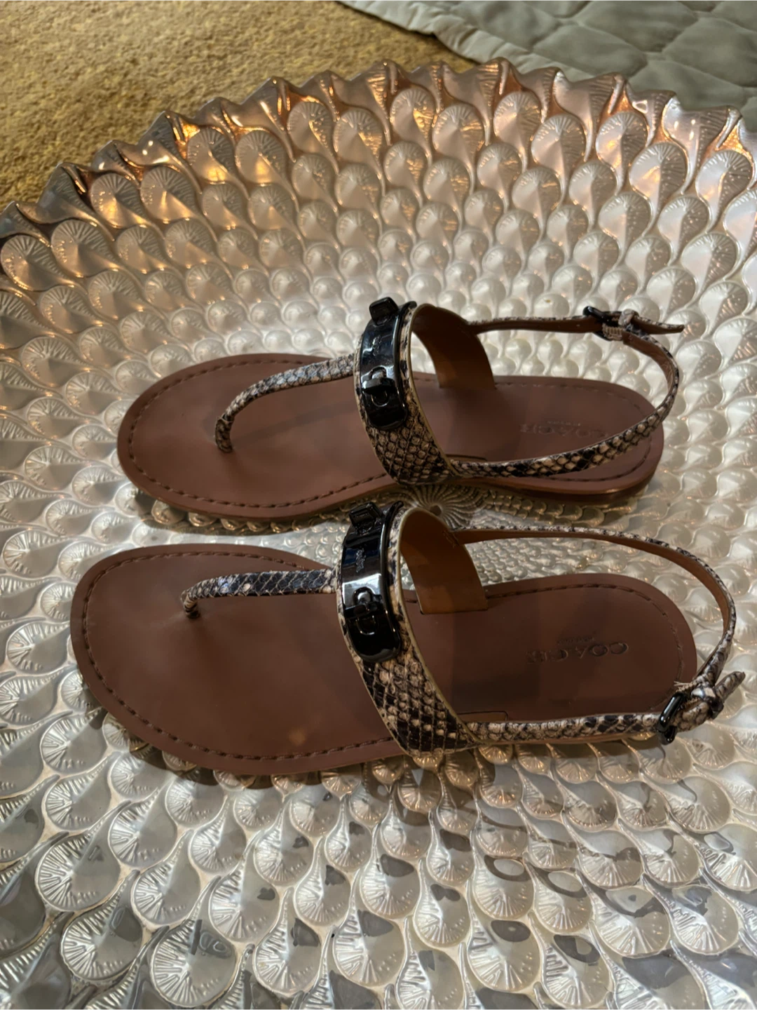 Coach Thong Sandals - Size 6.5 - photo 2