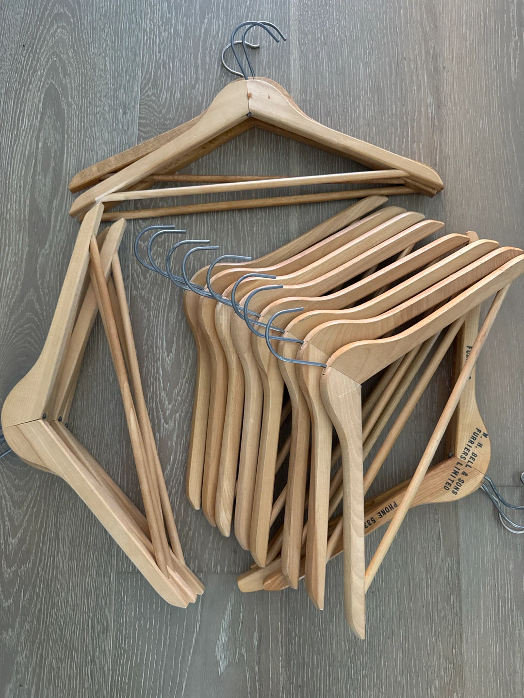 Wooden Hangers Set