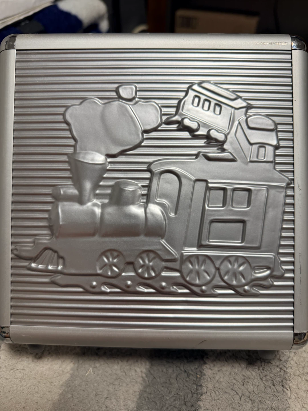 Selling Dominos set