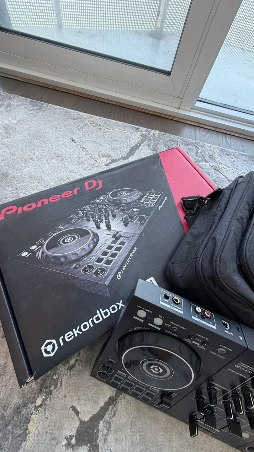 PioneerDJ DDJ-400 DJ Controller with carrying bag - photo 2