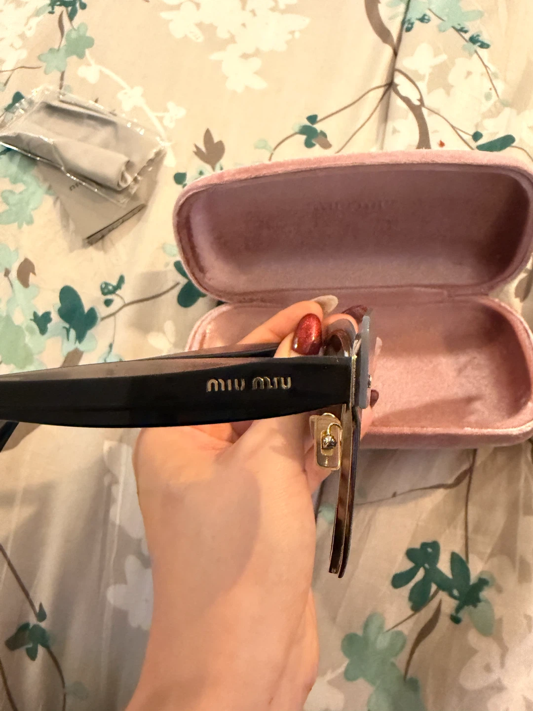 Authentic Miu Miu SMU 53T Sunglasses - photo 2