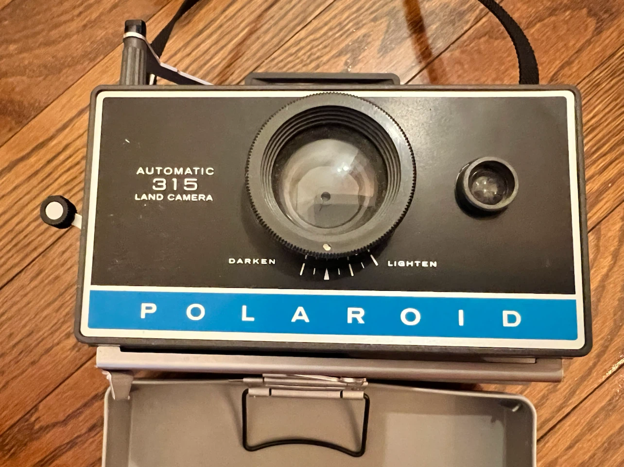 Collector Polaroid 315 Automatic Land Camera with Traveling Case - photo 4
