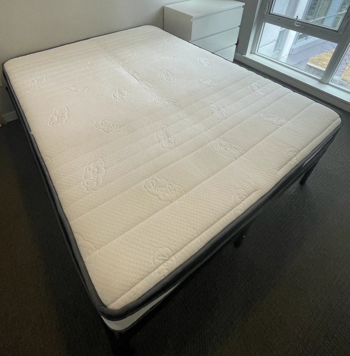 Queen Size Mattress - photo 2