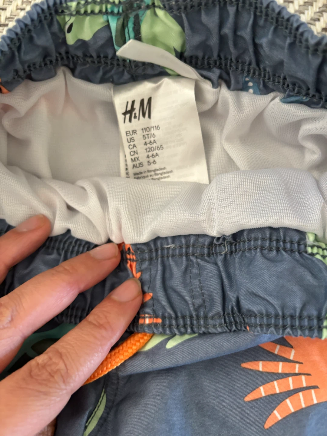 H&M Kids Swim Shorts Size 4-6A - photo 2