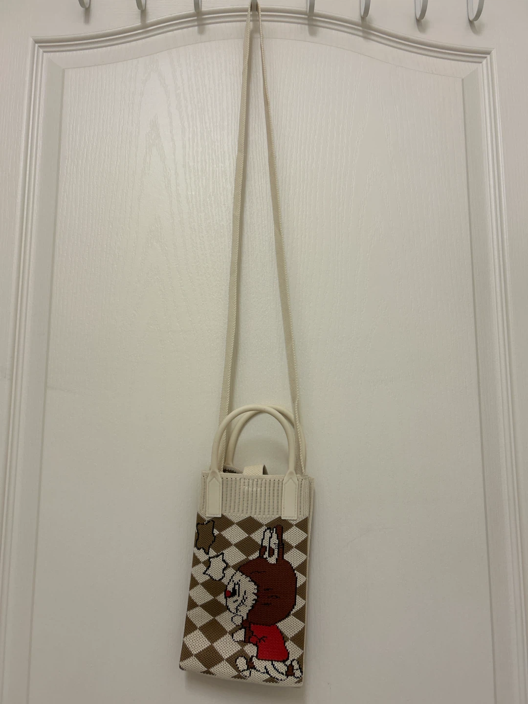 Tote Bag with Cartoon Character Design - photo 2