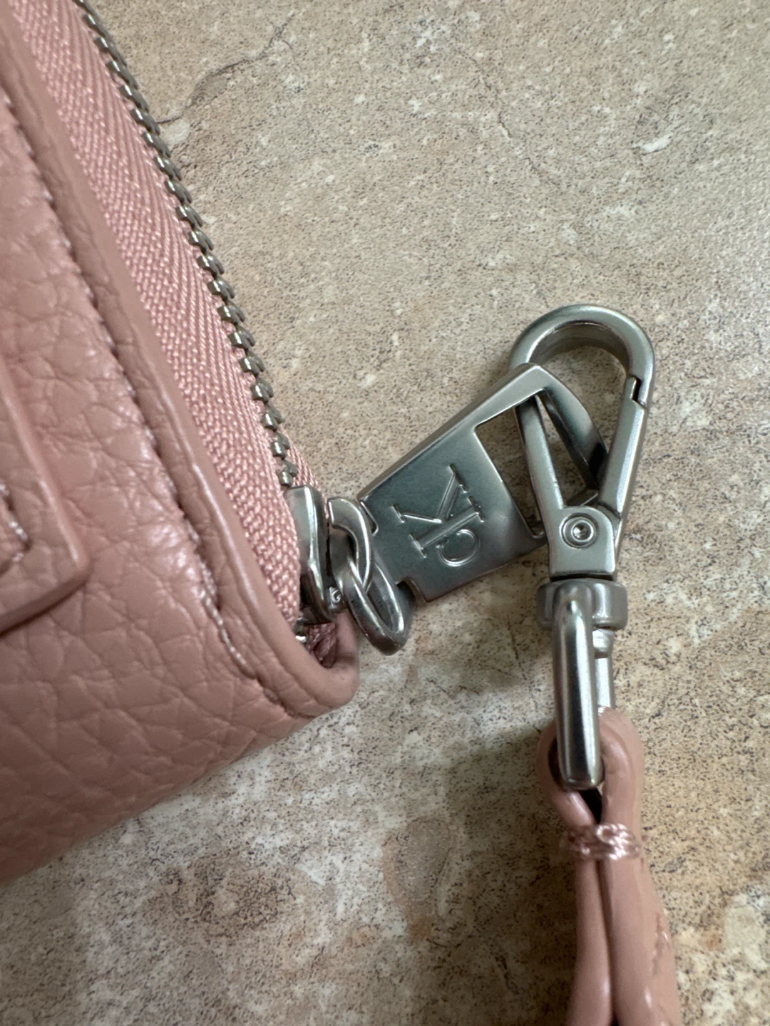 Calvin Klein Card Holder with Wrist Strap - photo 3