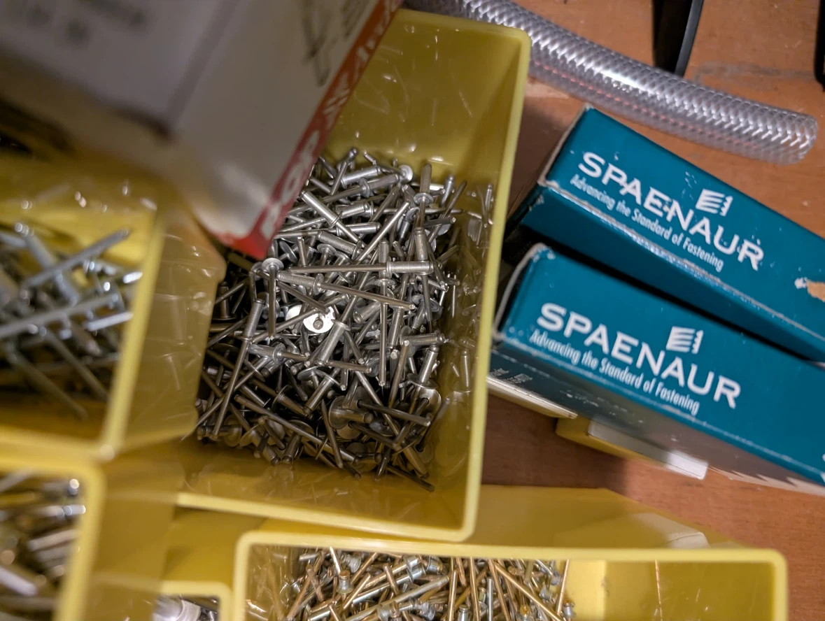 Blind Rivets various sizes selling as lot - photo 5
