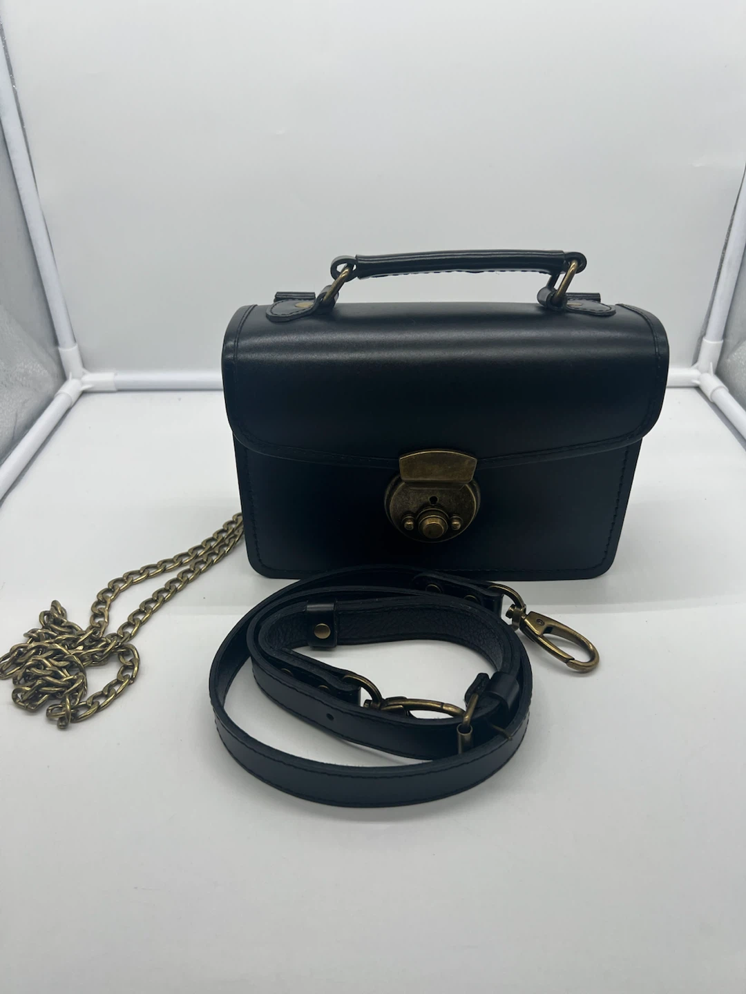Beara Beara Manju Vintage Style Leather Box Bag - photo 2