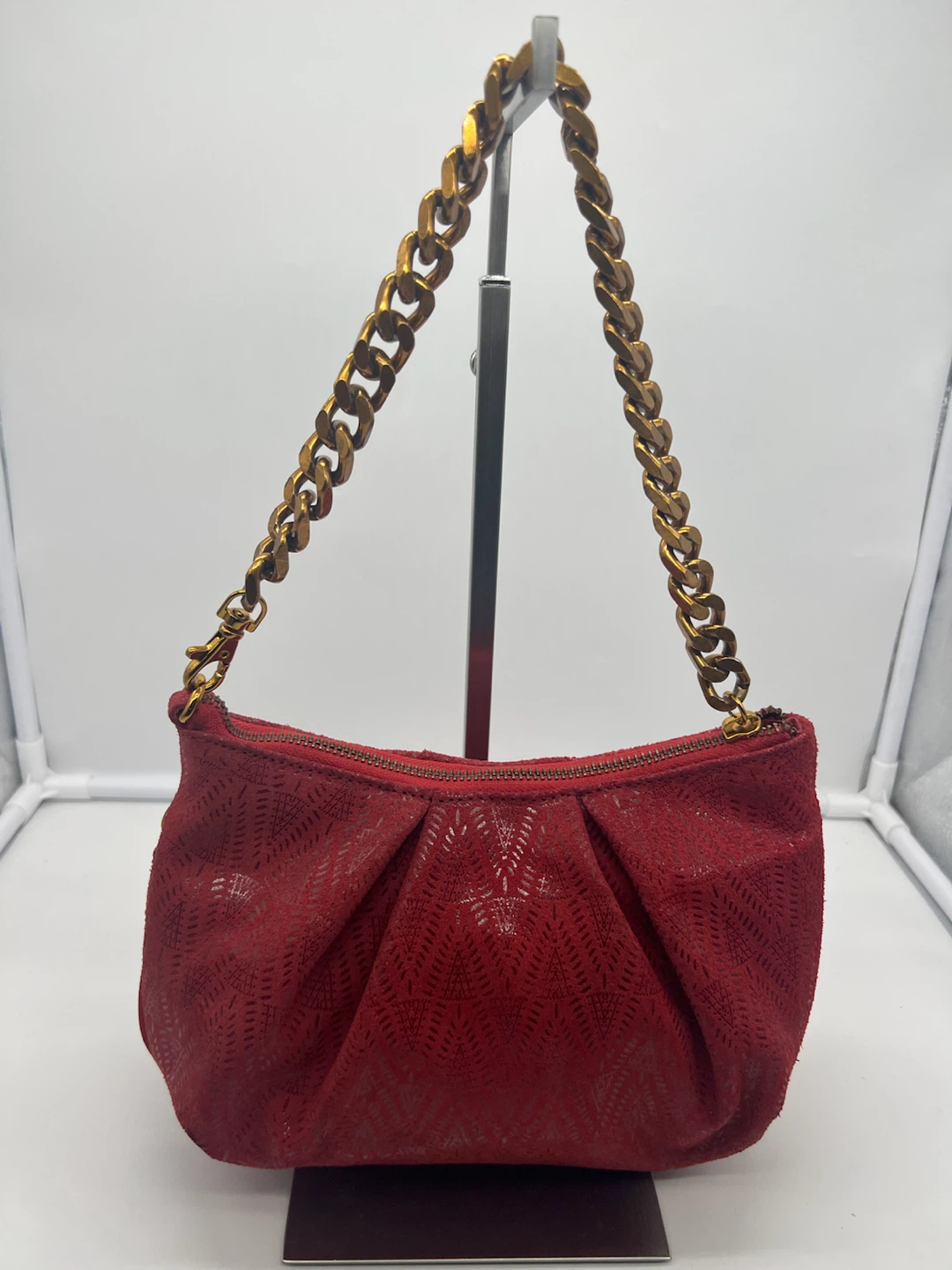 Sharif Red Textured Expandable Shoulder Bag