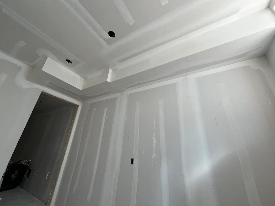 Mud taping drywall - photo 4