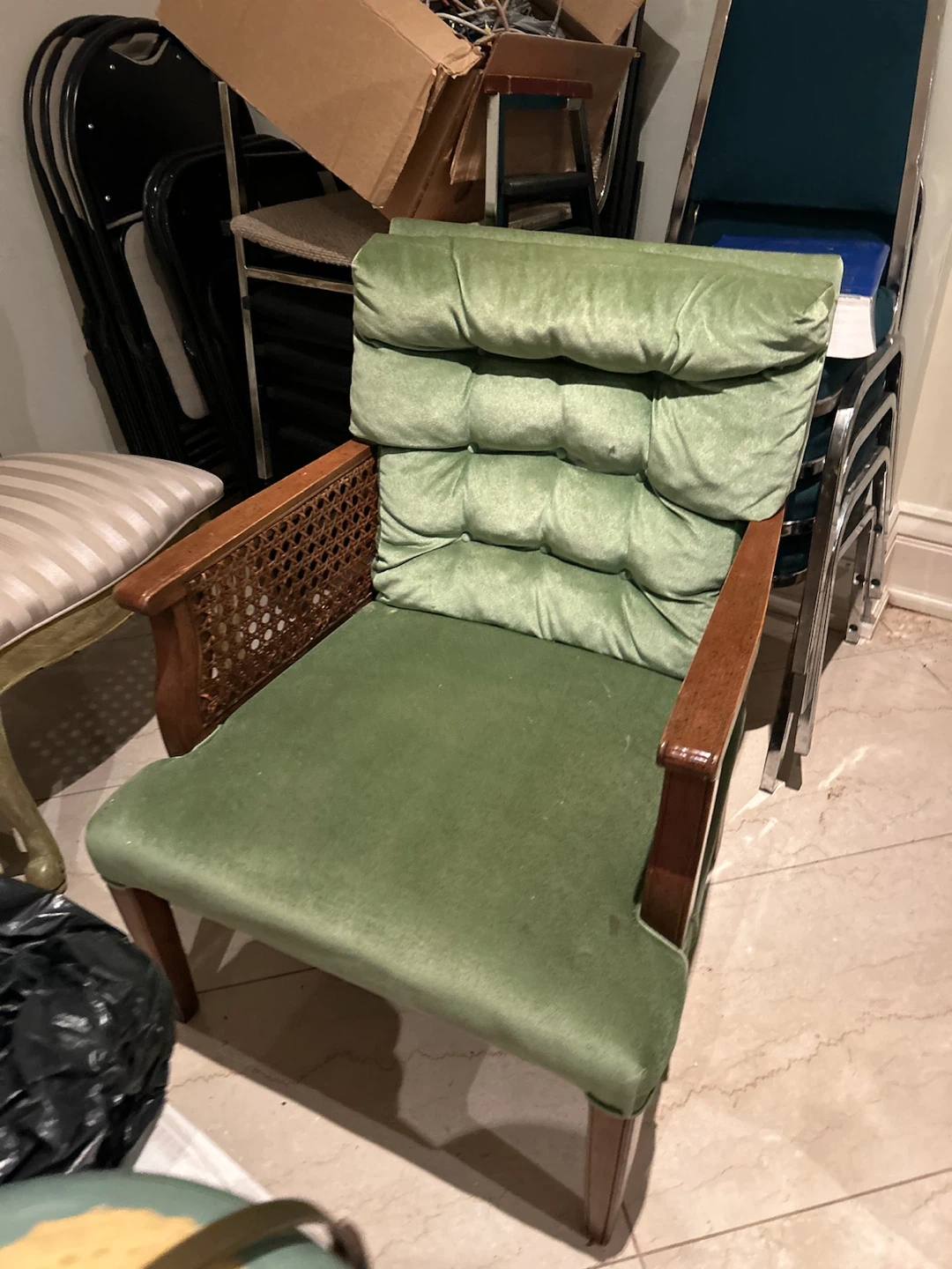 Vintage Green Velvet Armchair with Rattan Accents - photo 2