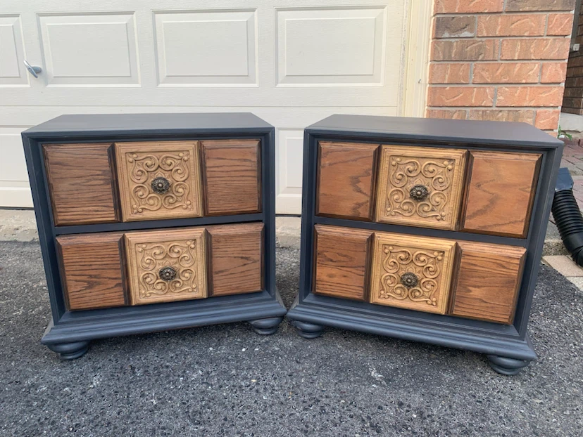 Pair of Vintage Nightstands/End Tables
