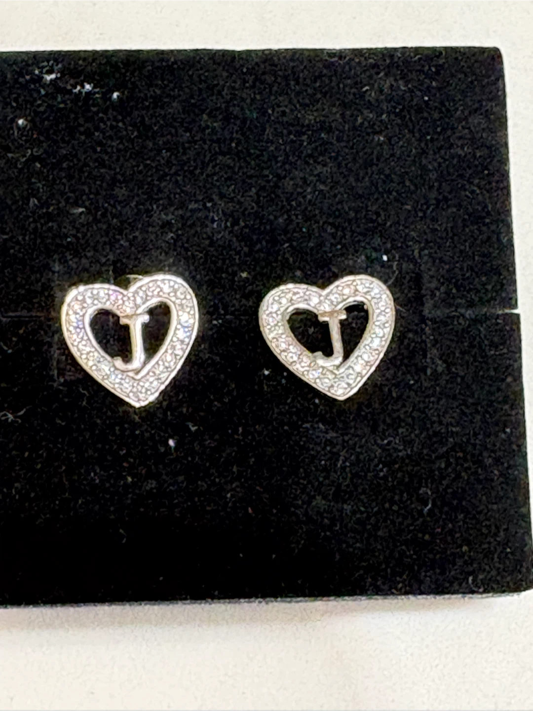 SILVERCUTE Heart Stud Earrings - photo 2