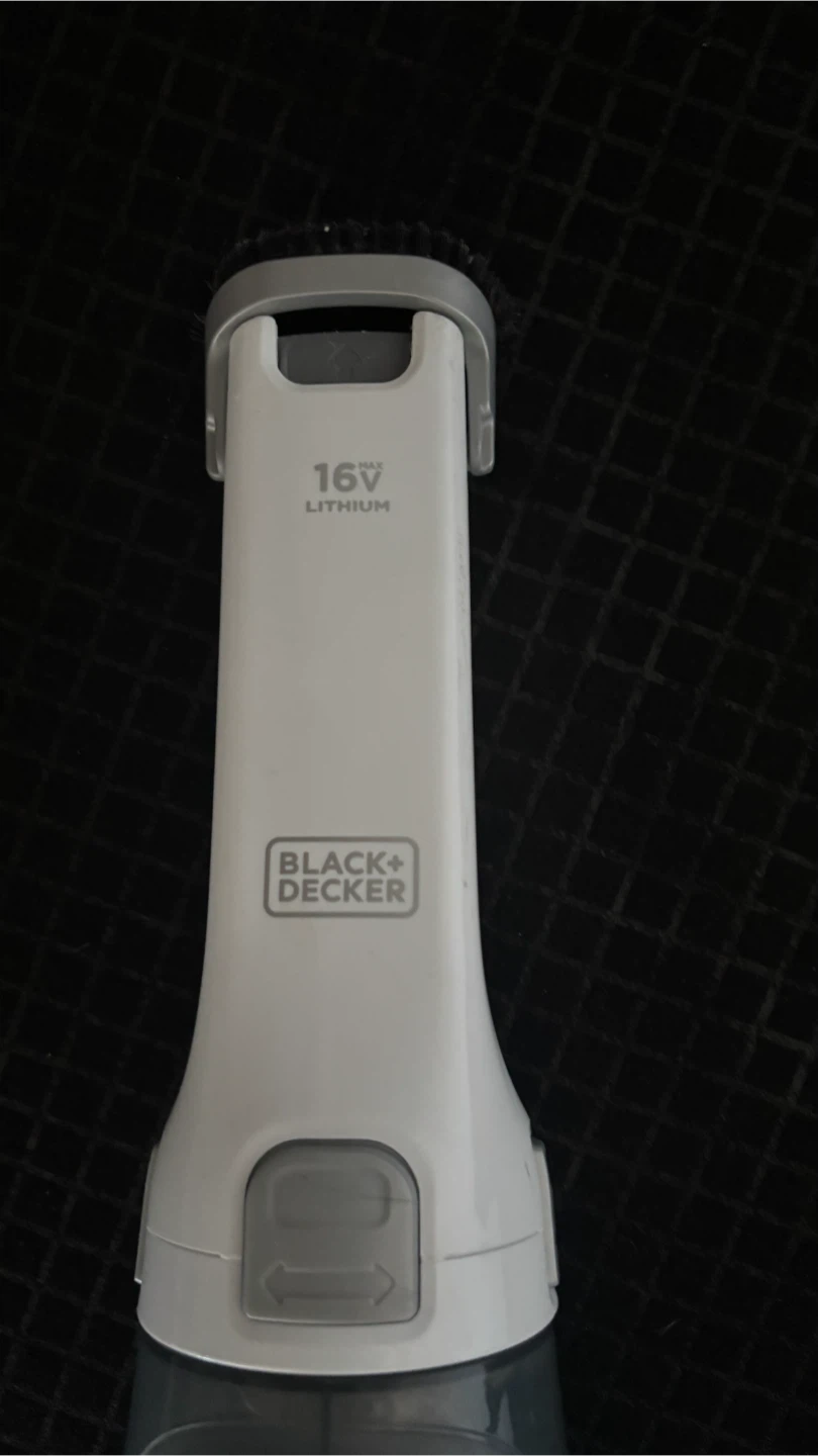 Black+Decker 16V Lithium Handheld Vacuum - photo 2