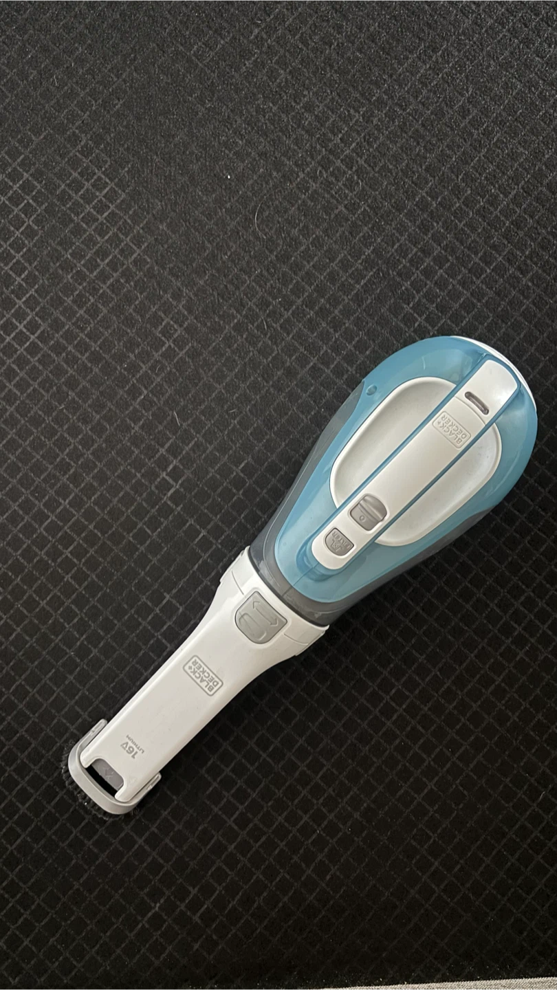 Black+Decker 16V Lithium Handheld Vacuum - photo 3