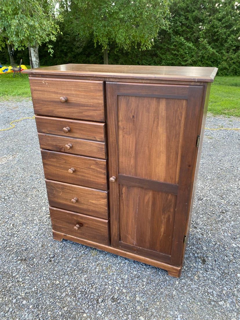 Solid Wood Rustic Dresser / Storage Cabinet (CAN DELIVER) - photo 2