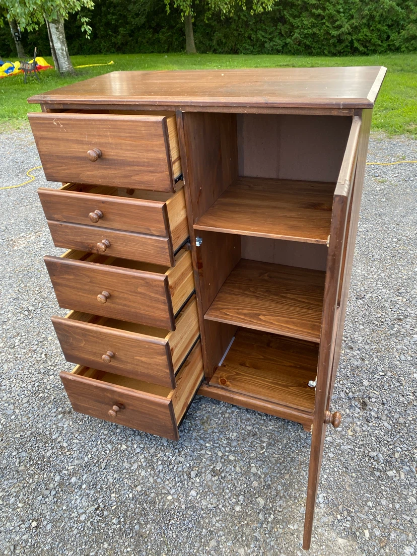 Solid Wood Rustic Dresser / Storage Cabinet (CAN DELIVER) - photo 4