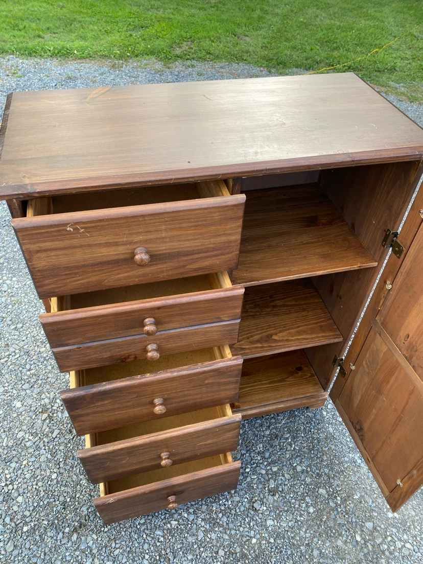 Solid Wood Rustic Dresser / Storage Cabinet (CAN DELIVER) - photo 5